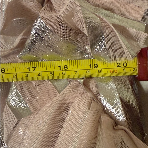 By Anthropologie Flutter-Sleeve
Foil Pleated Top Womens M - Picture 7 of 12